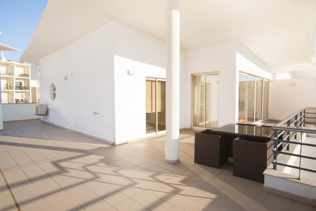 Sea View Penthouse In Albufeira Διαμέρισμα Δωμάτιο φωτογραφία